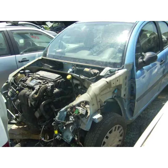 CITROEN C3 '2002 1.4 HDI EXCLUSIVE AZUL CELESTE CLARO