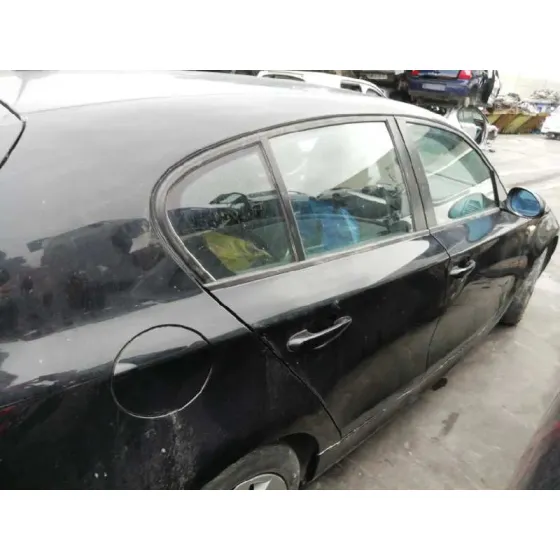 BMW SERIE 1 BERLINA (E81/E87) '2008 2.0 TURBODIESEL CAT NEGRO