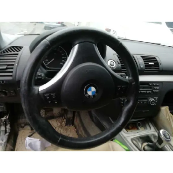 BMW SERIE 1 BERLINA (E81/E87) '2008 2.0 TURBODIESEL CAT NEGRO