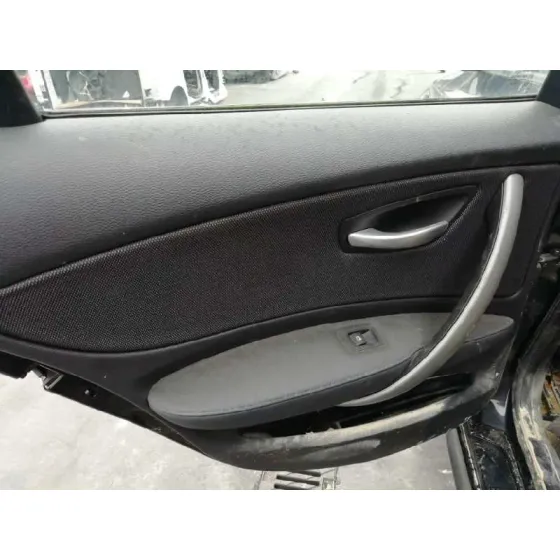 BMW SERIE 1 BERLINA (E81/E87) '2008 2.0 TURBODIESEL CAT NEGRO