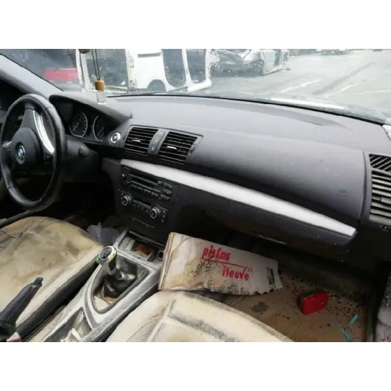 BMW SERIE 1 BERLINA (E81/E87) '2008 2.0 TURBODIESEL CAT NEGRO