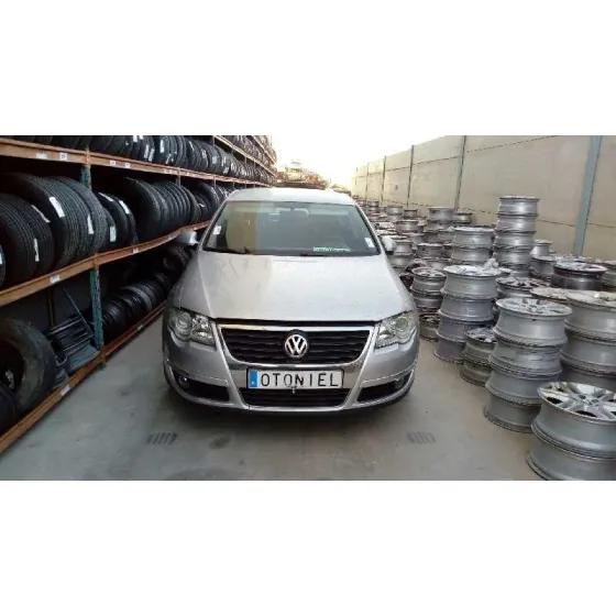 VOLKSWAGEN PASSAT BERLINA (3C2) '2006 HIGHLINE PLATA