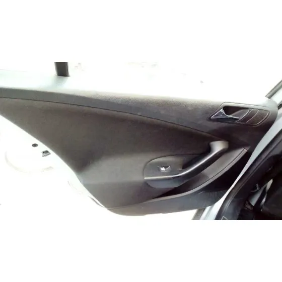 VOLKSWAGEN PASSAT BERLINA (3C2) '2006 HIGHLINE PLATA