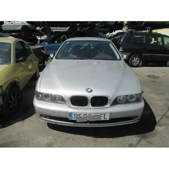 BMW SERIE 5 BERLINA (E39) '2001 3.0 24V TURBODIESEL CAT PLATA