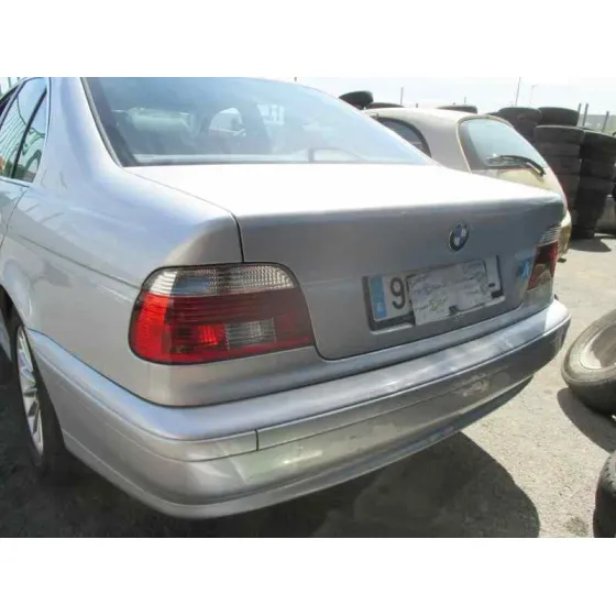 BMW SERIE 5 BERLINA (E39) '2001 3.0 24V TURBODIESEL CAT PLATA