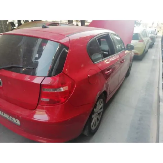 BMW SERIE 1 BERLINA (E81/E87) '2010 116D ROJO