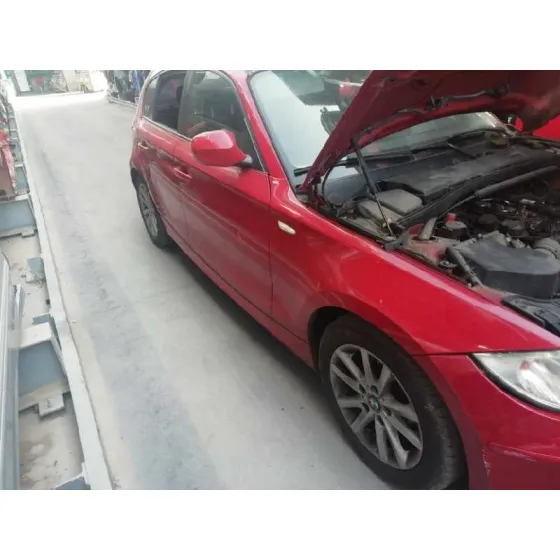 BMW SERIE 1 BERLINA (E81/E87) '2010 116D ROJO