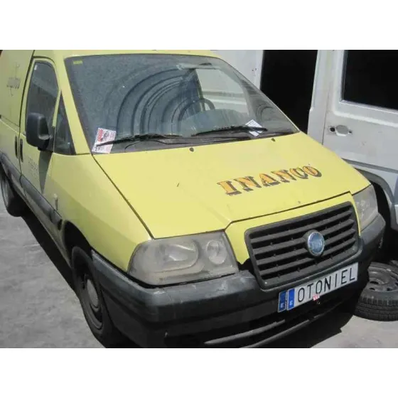 FIAT SCUDO (222) '2004 2.0 16V JTD ELX KOMBI (7 SITZE) AMARILLO