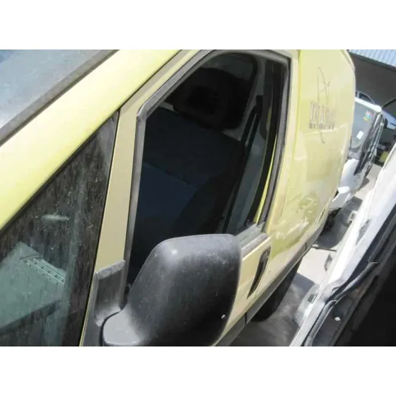 FIAT SCUDO (222) '2004 2.0 16V JTD ELX KOMBI (7 SITZE) AMARILLO