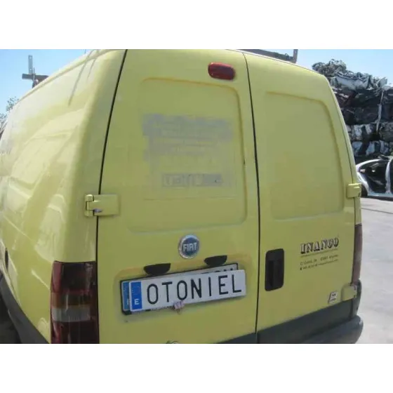 FIAT SCUDO (222) '2004 2.0 16V JTD ELX KOMBI (7 SITZE) AMARILLO