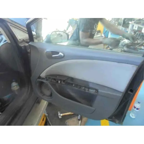 SEAT LEON (1P1) '2007 REFERENCE NEGRO