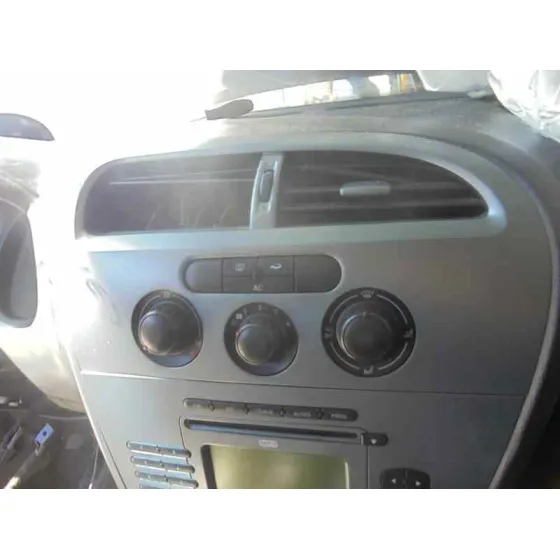 SEAT LEON (1P1) '2007 REFERENCE NEGRO