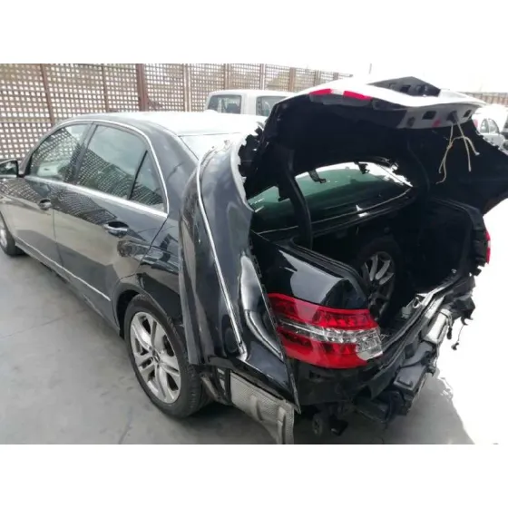 MERCEDES CLASE E (W212) LIM. '2011 E 300 CDI BLUEEFFICIENCY S&S (212.021) NEGRO 642850 170KW