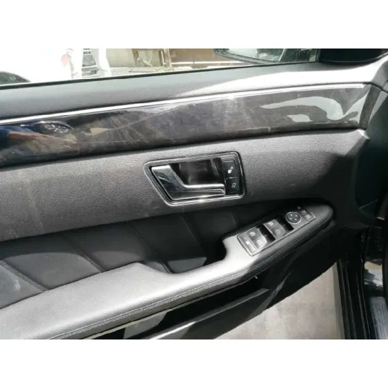 MERCEDES CLASE E (W212) LIM. '2011 E 300 CDI BLUEEFFICIENCY S&S (212.021) NEGRO 642850 170KW