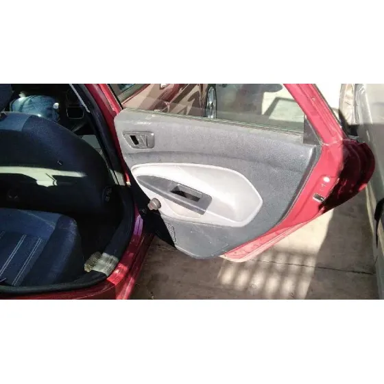 FORD FIESTA (CB1) '2009 AMBIENTE ROJO