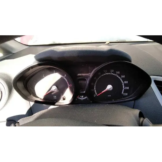 FORD FIESTA (CB1) '2009 AMBIENTE ROJO