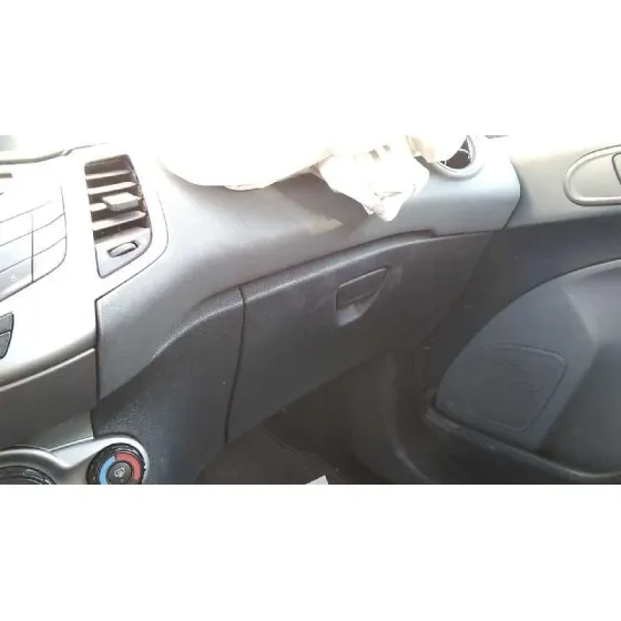 FORD FIESTA (CB1) '2009 AMBIENTE ROJO