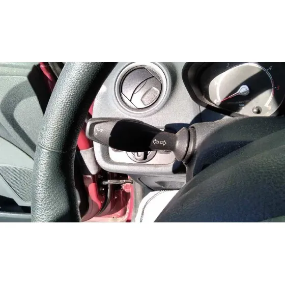 FORD FIESTA (CB1) '2009 AMBIENTE ROJO