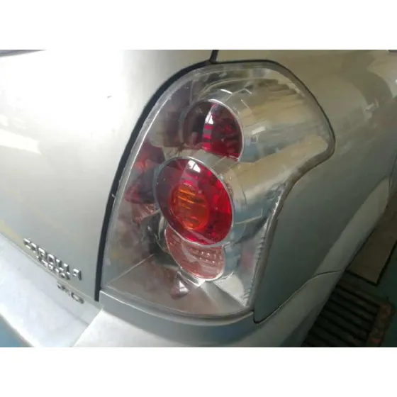 TOYOTA COROLLA VERSO (R1) '2007 2.2 TURBODIESEL CAT GRIS PLATA