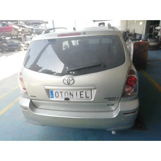TOYOTA COROLLA VERSO (R1) '2007 2.2 TURBODIESEL CAT GRIS PLATA