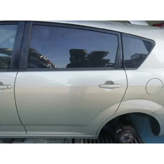TOYOTA COROLLA VERSO (R1) '2007 2.2 TURBODIESEL CAT GRIS PLATA