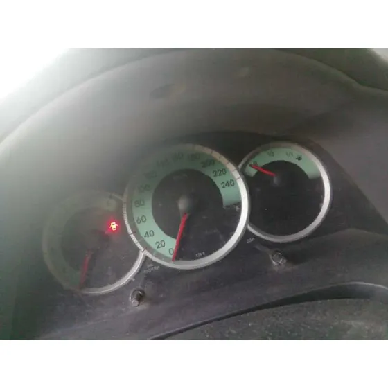 TOYOTA COROLLA VERSO (R1) '2007 2.2 TURBODIESEL CAT GRIS PLATA