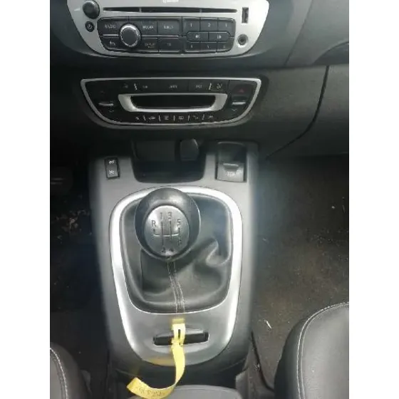 RENAULT SCENIC III '2014 1.2 TCE GRIS