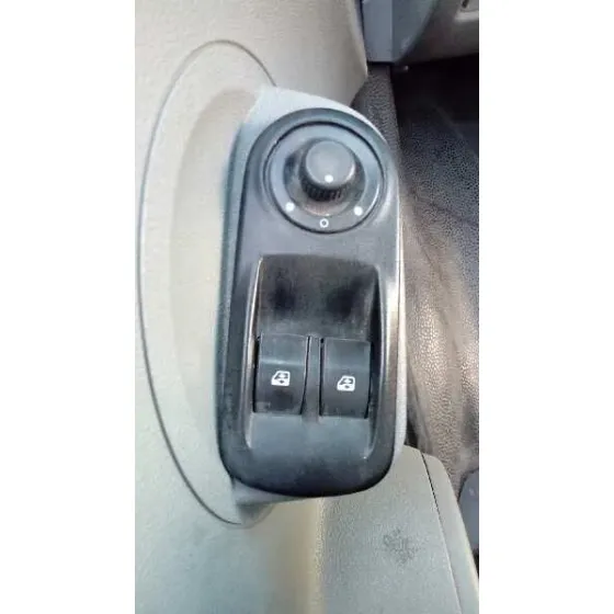 NISSAN INTERSTAR MOD. 04 (X70) '2007 2.5 DCI DIESEL CAT BLANCO