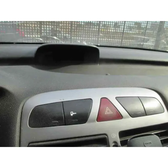 PEUGEOT 307 (S1) '2005 SPEED UP NEGRO