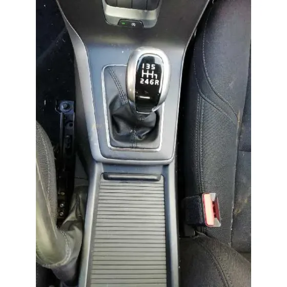 VOLVO V40 '2017 2.0 DIESEL CAT BLANCO
