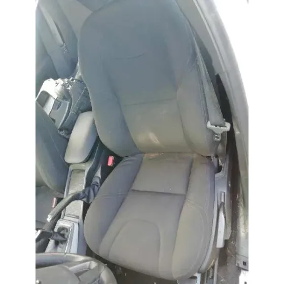 VOLVO V40 '2017 2.0 DIESEL CAT BLANCO