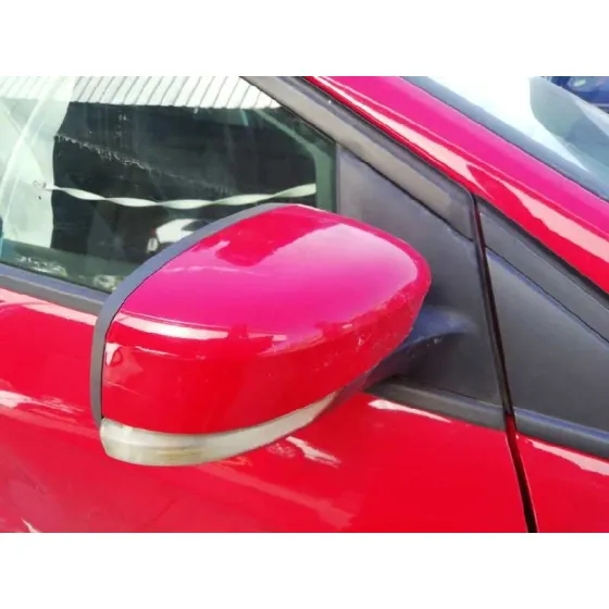 FORD FOCUS LIM. (CB8) '2014 EDITION ROJO