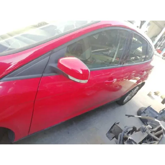 FORD FOCUS LIM. (CB8) '2014 EDITION ROJO