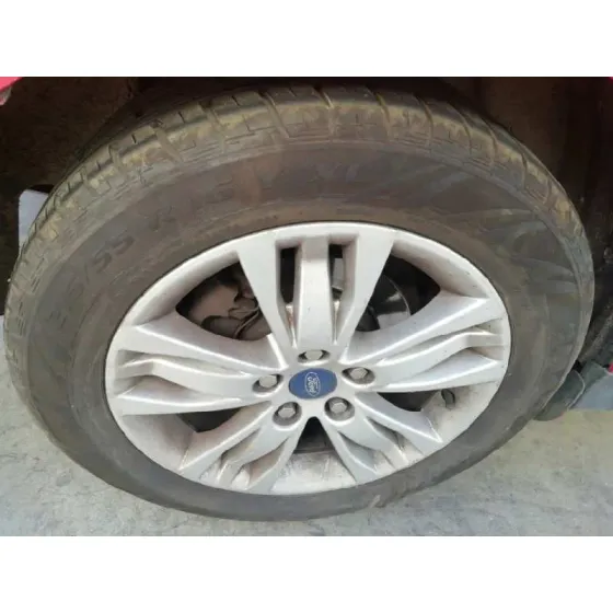 FORD FOCUS LIM. (CB8) '2014 EDITION ROJO