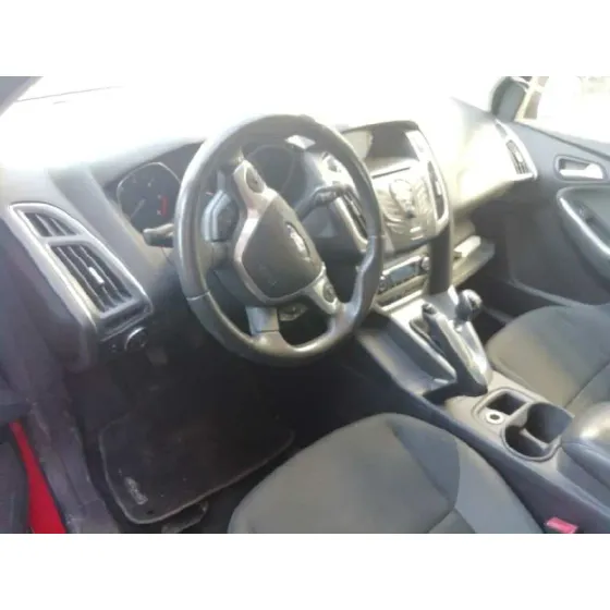 FORD FOCUS LIM. (CB8) '2014 EDITION ROJO