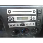 FORD FIESTA (CBK) FORD FIESTA (CBK) '2004 1.4 16V CAT PLATA 2002