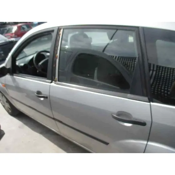 FORD FIESTA (CBK) '2004 1.4 16V CAT PLATA