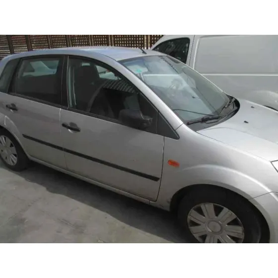 FORD FIESTA (CBK) '2004 1.4 16V CAT PLATA