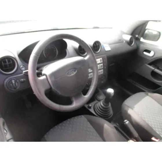 FORD FIESTA (CBK) '2004 1.4 16V CAT PLATA