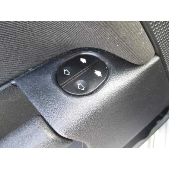 FORD FIESTA (CBK) '2004 1.4 16V CAT PLATA