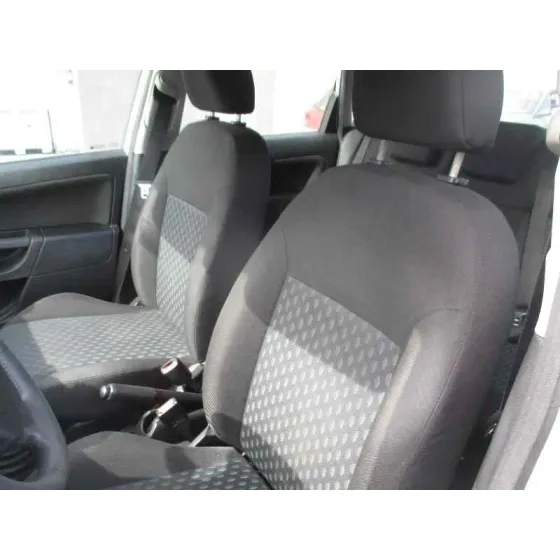 FORD FIESTA (CBK) '2004 1.4 16V CAT PLATA