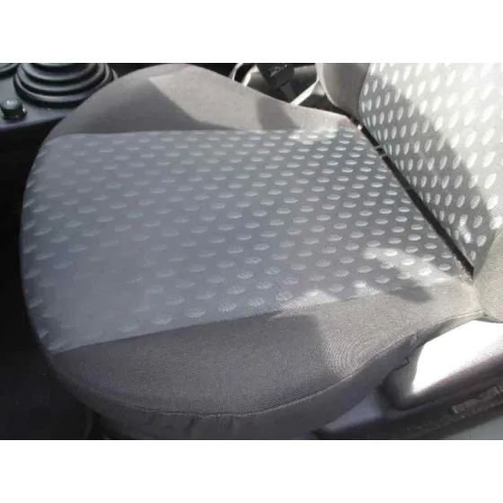 FORD FIESTA (CBK) '2004 1.4 16V CAT PLATA