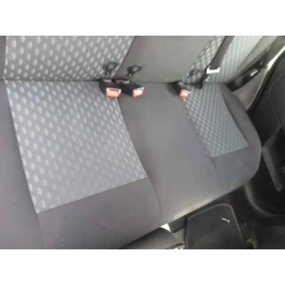 FORD FIESTA (CBK) '2004 1.4 16V CAT PLATA