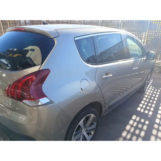 Peugeot 3008 I MONOSPACE (0U_) 2015