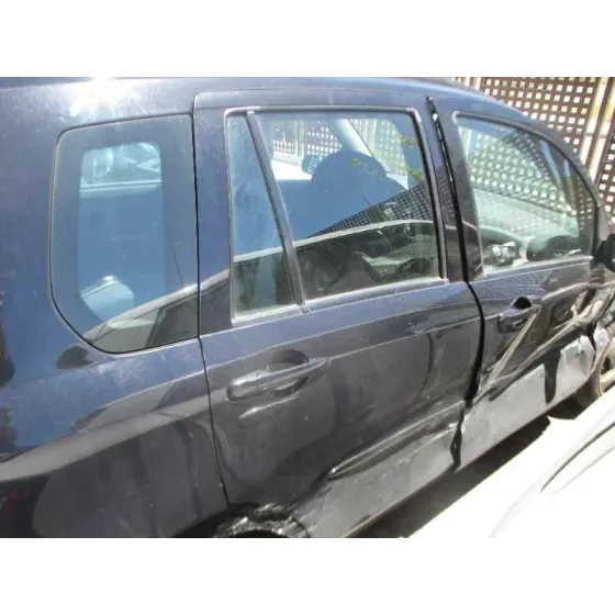 MAZDA 2 BERLINA (DY) '2004 1.4 CRTD ACTIVE NEGRO