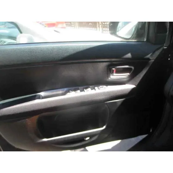 MAZDA 2 BERLINA (DY) '2004 1.4 CRTD ACTIVE NEGRO