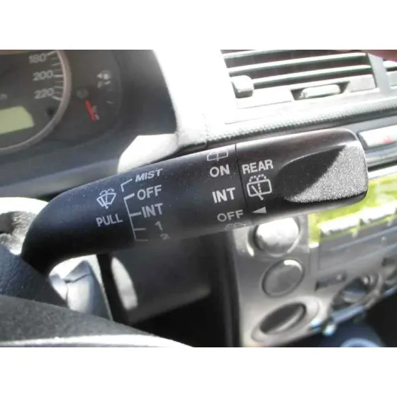 MAZDA 2 BERLINA (DY) '2004 1.4 CRTD ACTIVE NEGRO