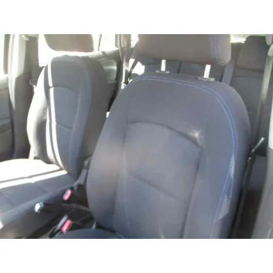 MAZDA 2 BERLINA (DY) '2004 1.4 CRTD ACTIVE NEGRO