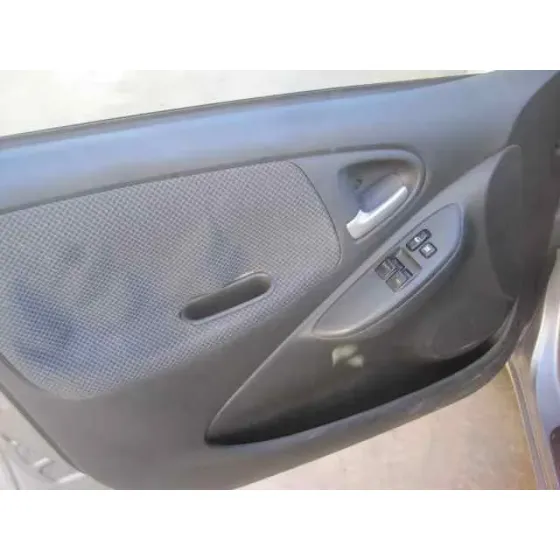 TOYOTA YARIS (NCP1/NLP1/SCP1) '2004 1.3 EXPO AZUL