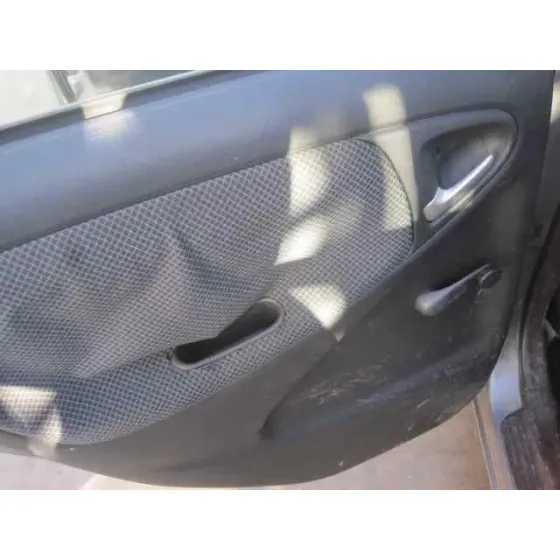 TOYOTA YARIS (NCP1/NLP1/SCP1) '2004 1.3 EXPO AZUL